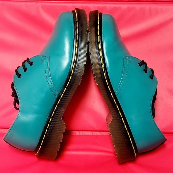 Dr. Martens 31009 Teal Smooth Leather Oxfords size Women's 8 / Men's 7 - Picture 4 of 10